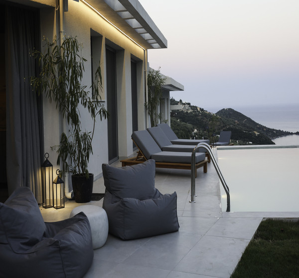 Theros Villa