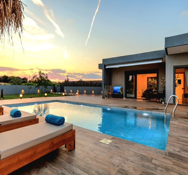 Crystal Thalassa Luxury Villa Stergio